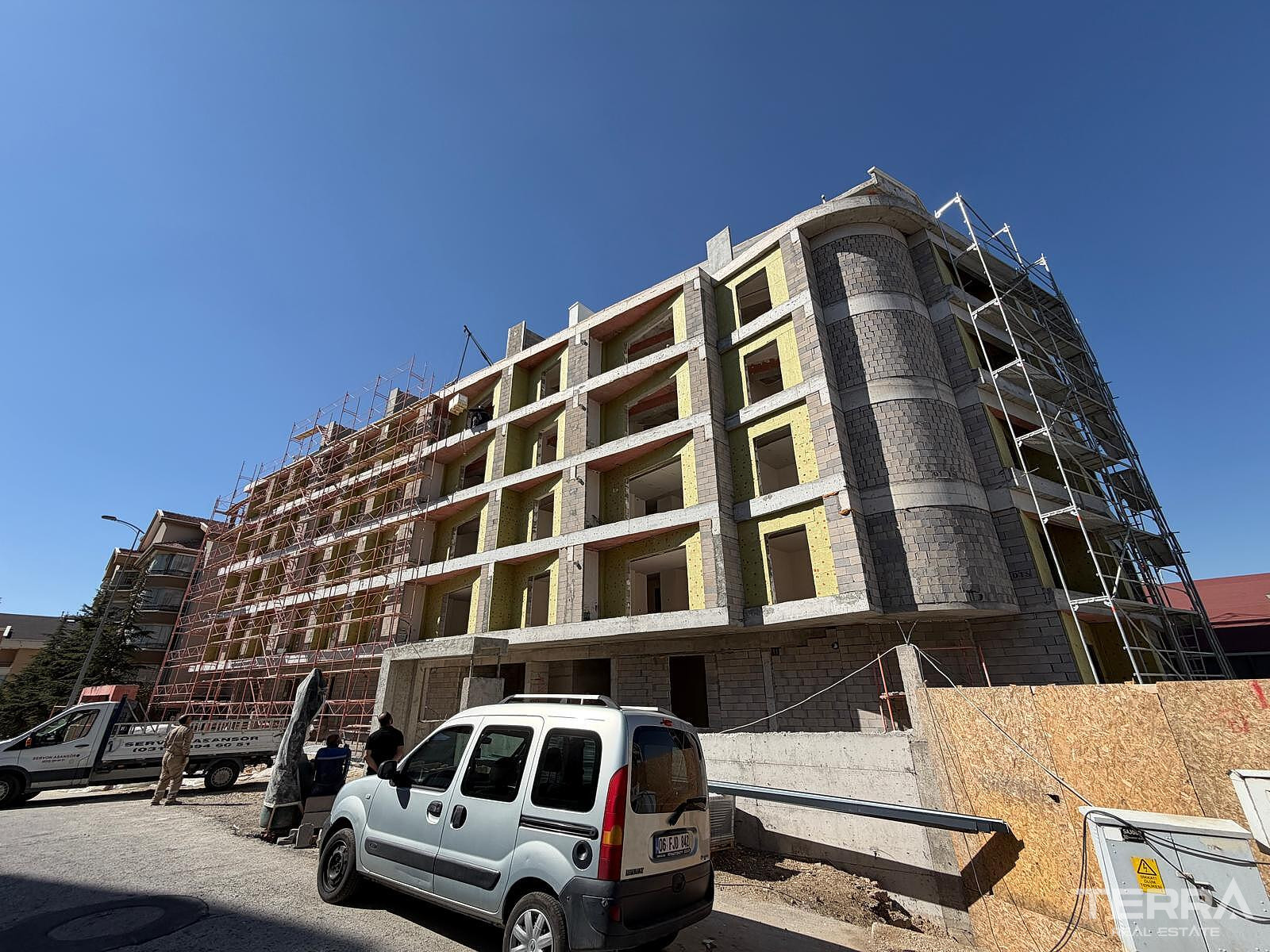 Forest and City View Apartments for Sale in Ankara, Çankaya - 116113