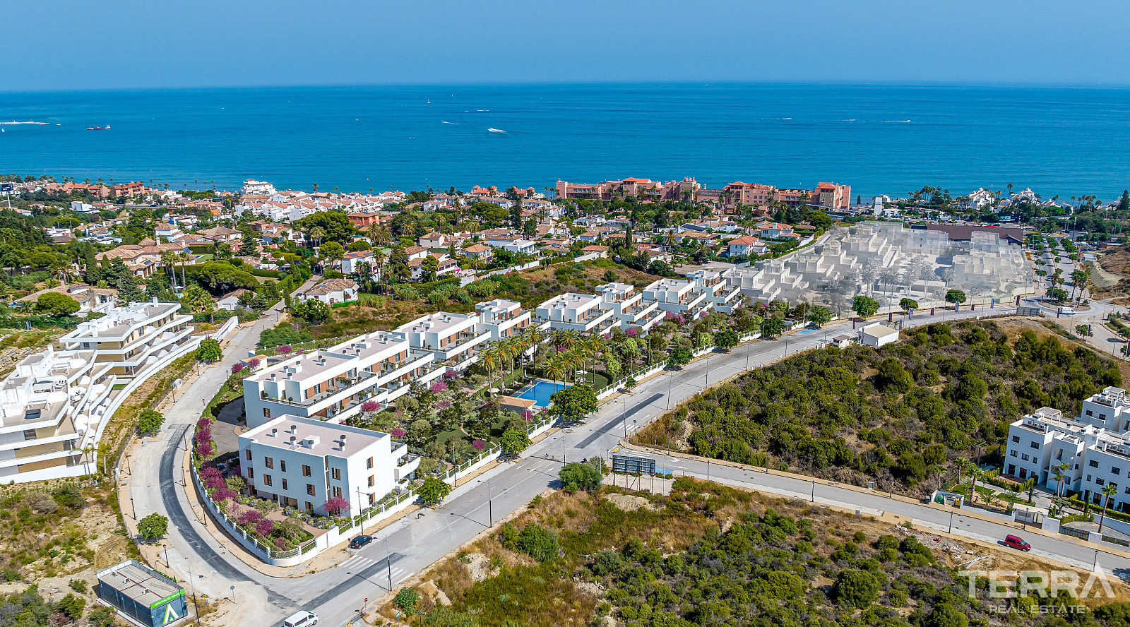 Sea View Apartments for Sale in Estepona, Costa del Sol - 116361