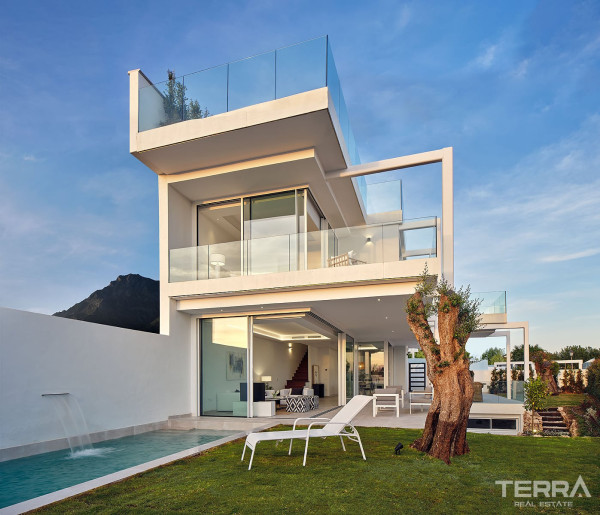 Sea View Villas for Sale in Marbella, Costa del Sol