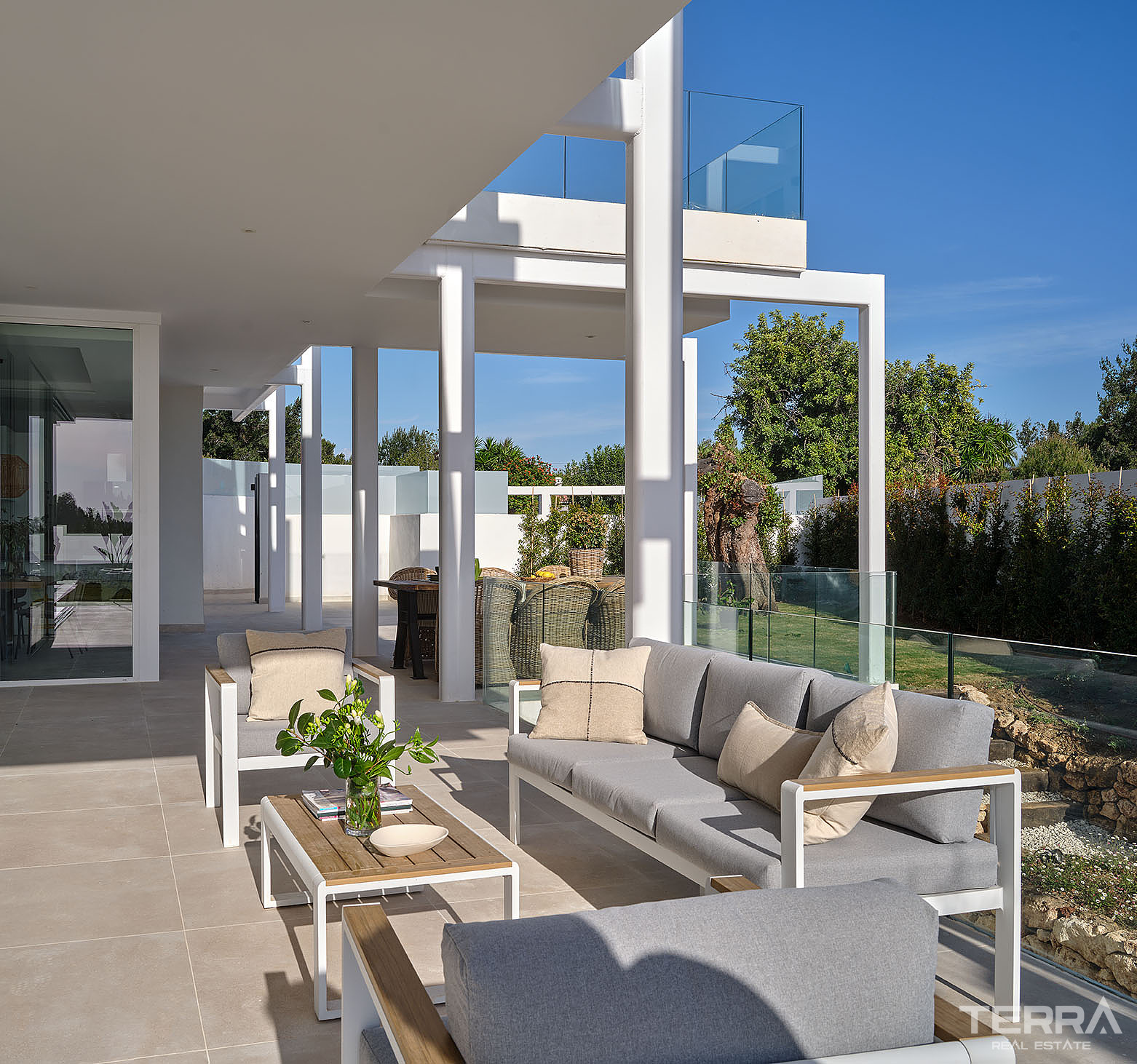 Sea View Villas for Sale in Marbella, Costa del Sol - 116470