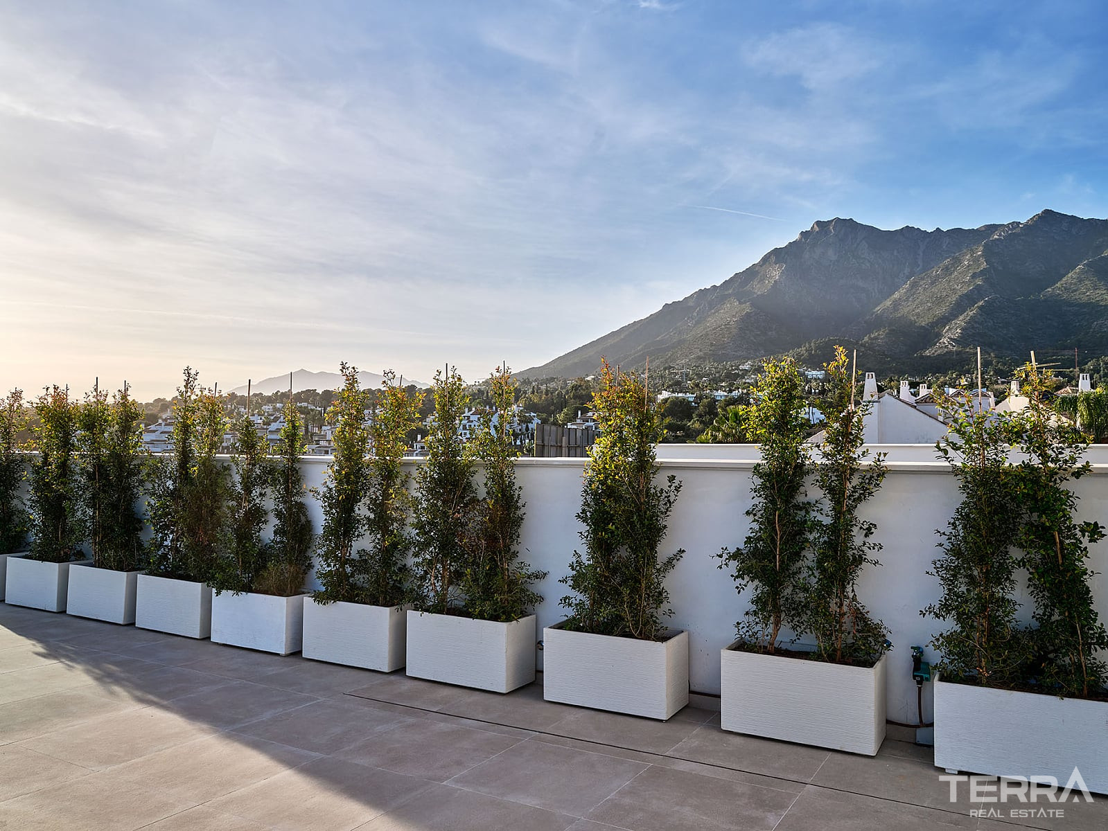 Sea View Villas for Sale in Marbella, Costa del Sol - 116472