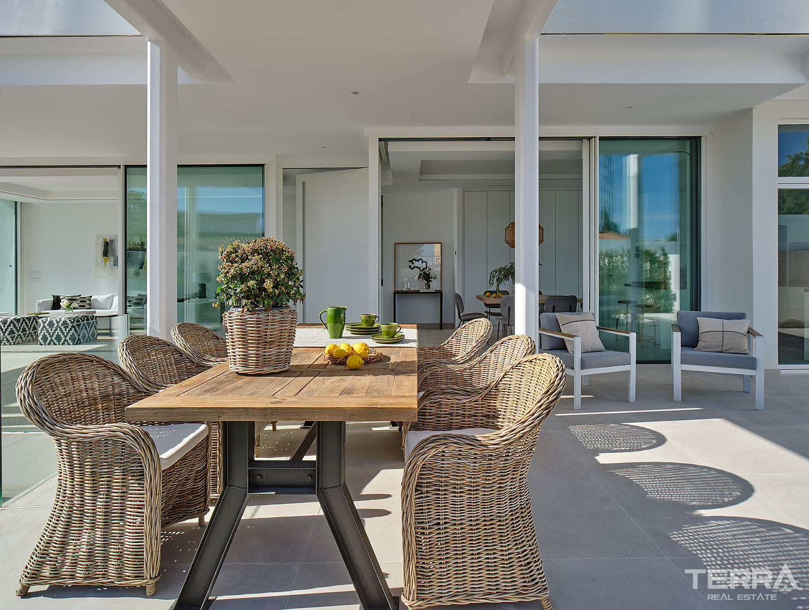Sea View Villas for Sale in Marbella, Costa del Sol - 116476