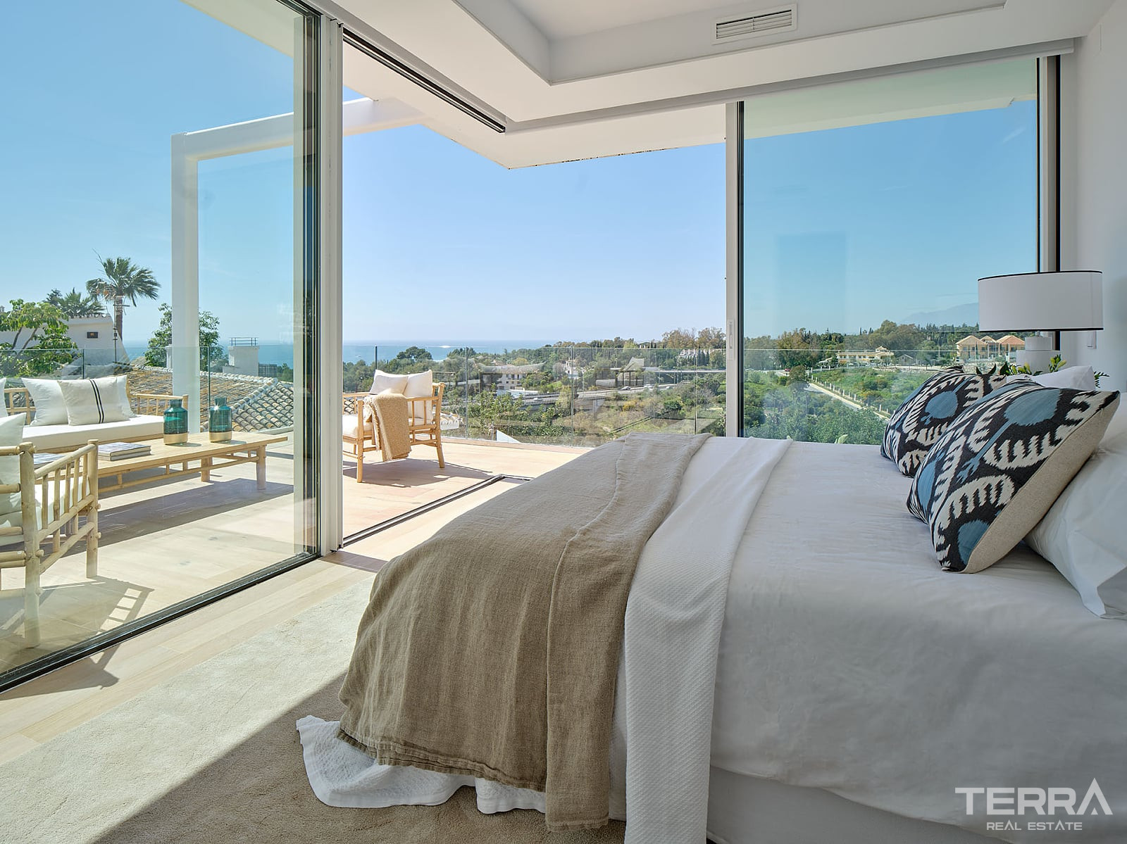 Sea View Villas for Sale in Marbella, Costa del Sol - 116481
