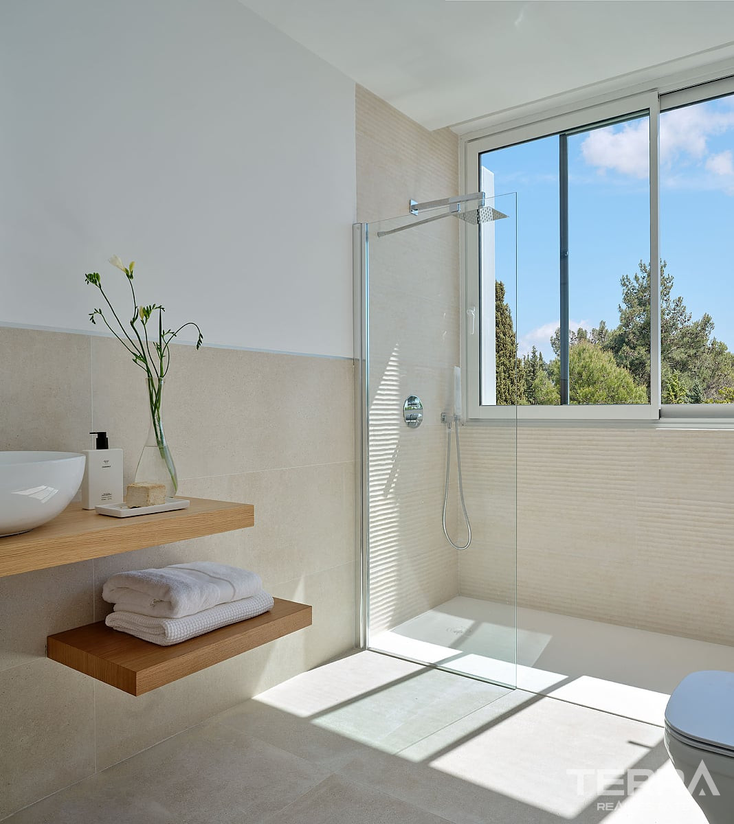 Sea View Villas for Sale in Marbella, Costa del Sol - 116482