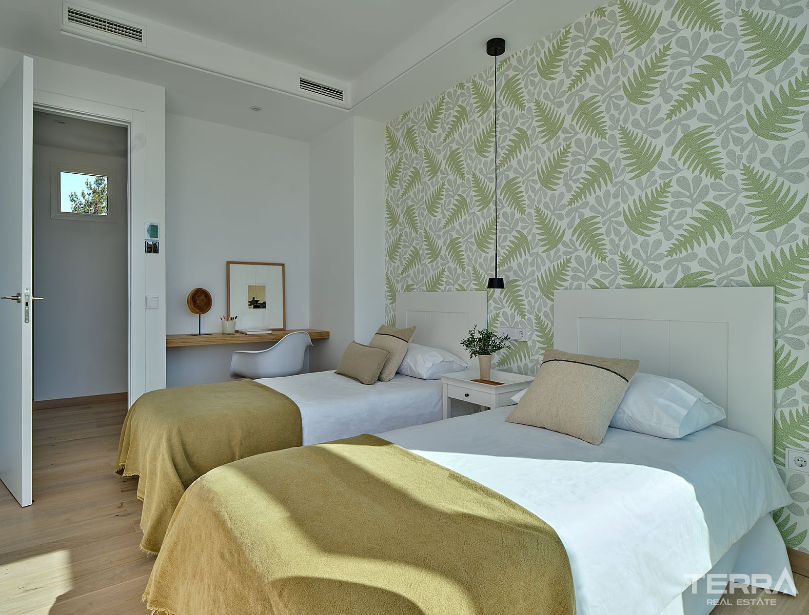 Sea View Villas for Sale in Marbella, Costa del Sol - 116492