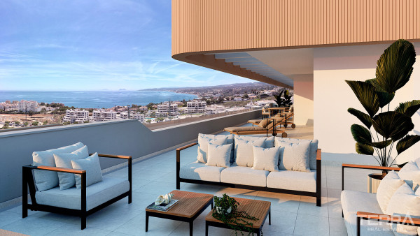Costa Del Sol, Estepona Centro'da Satılık Deniz Manzaralı Daireler