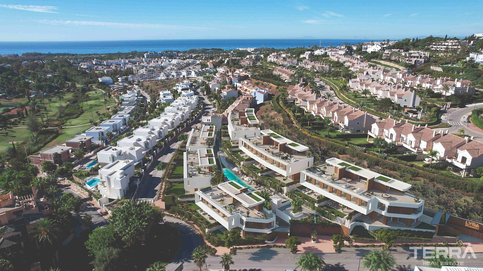 Estepona, Golden Triangle'da Satılık Deniz Manzaralı Villalar - 117019