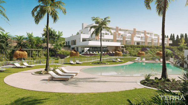 Casares'te Golf Sahasına Yakın Deniz Manzaralı Daireler
