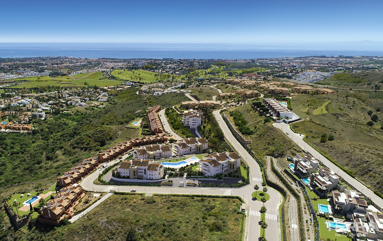 Benahavis’te Deniz Manzaralı Geniş Teraslı Sıfır Daireler - 117344