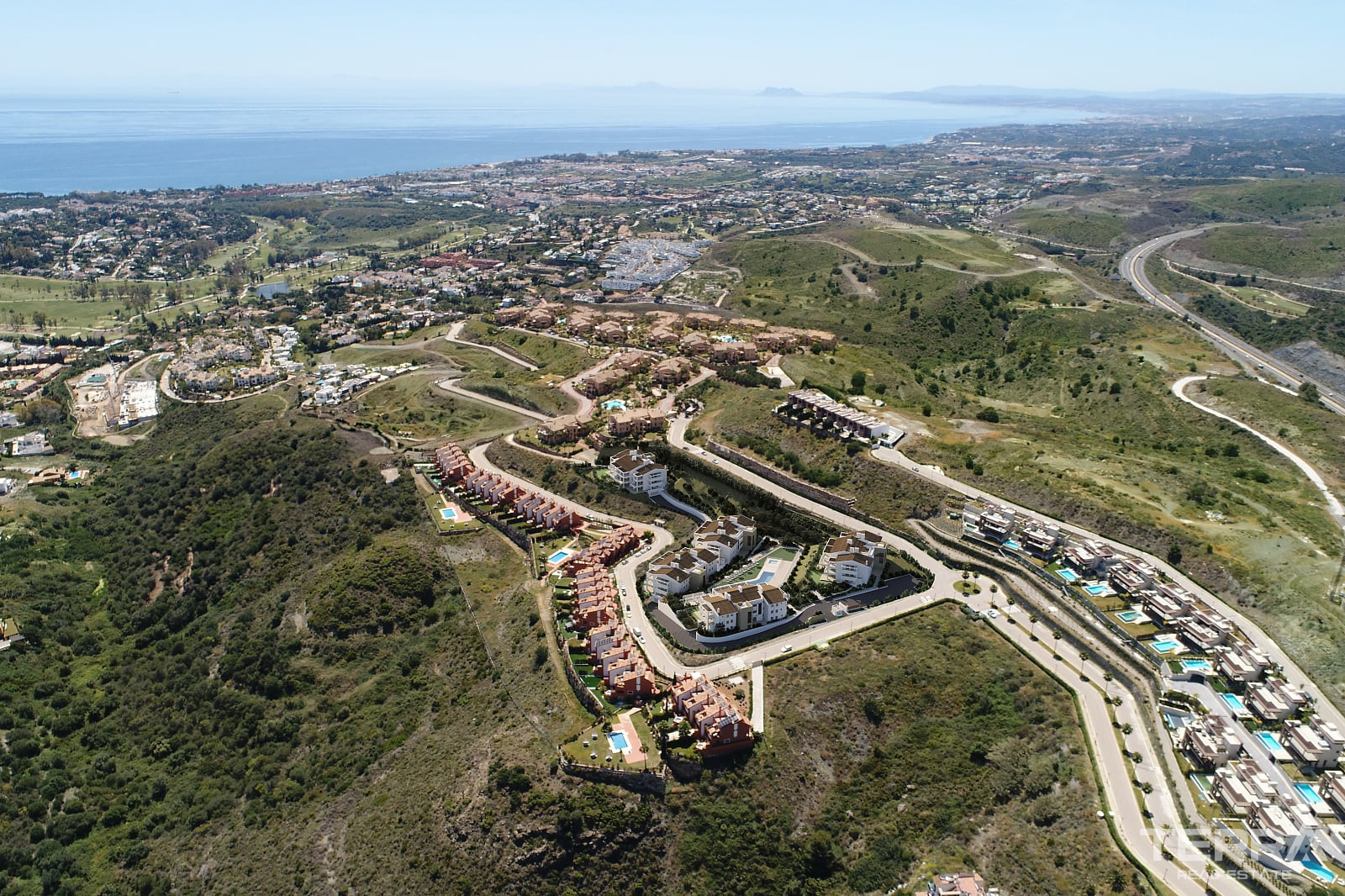 Benahavis’te Deniz Manzaralı Geniş Teraslı Sıfır Daireler - 117346