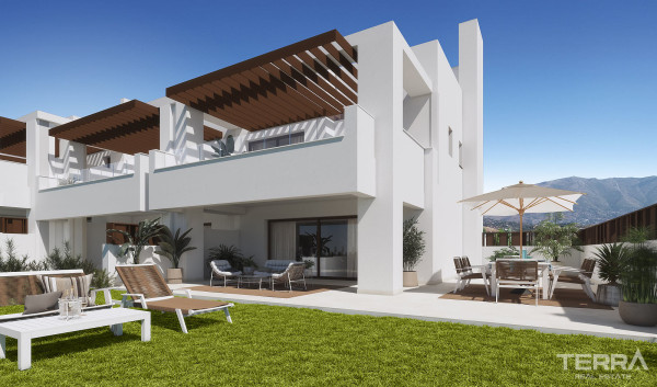 Mijas, Costa Del Sol'da Golf Sahası Manzaralı Satılık Sıfır Evler