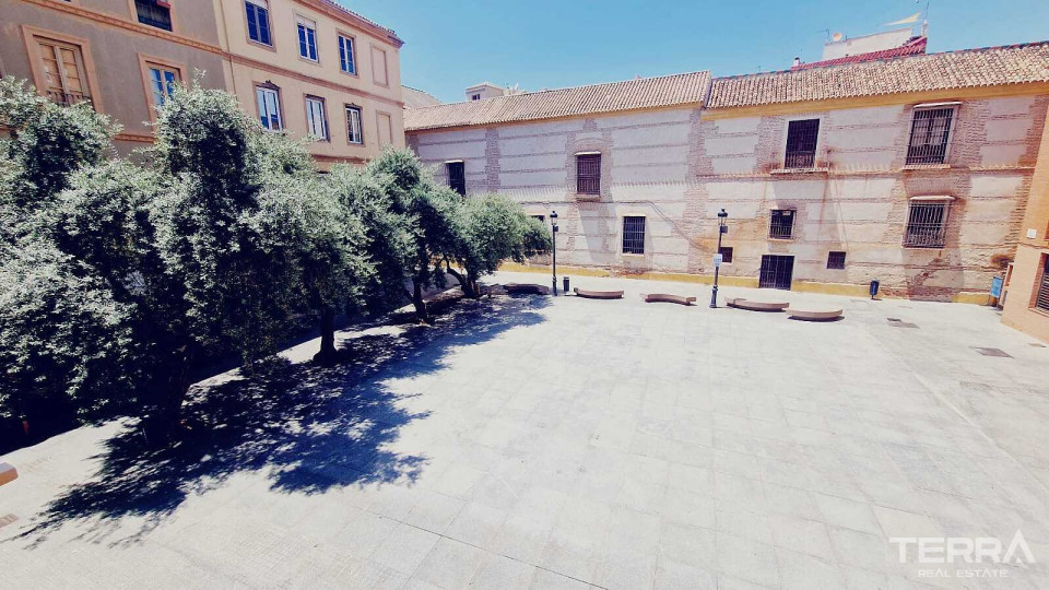 Renovated Apartment for Sale in Málaga, Costa del Sol