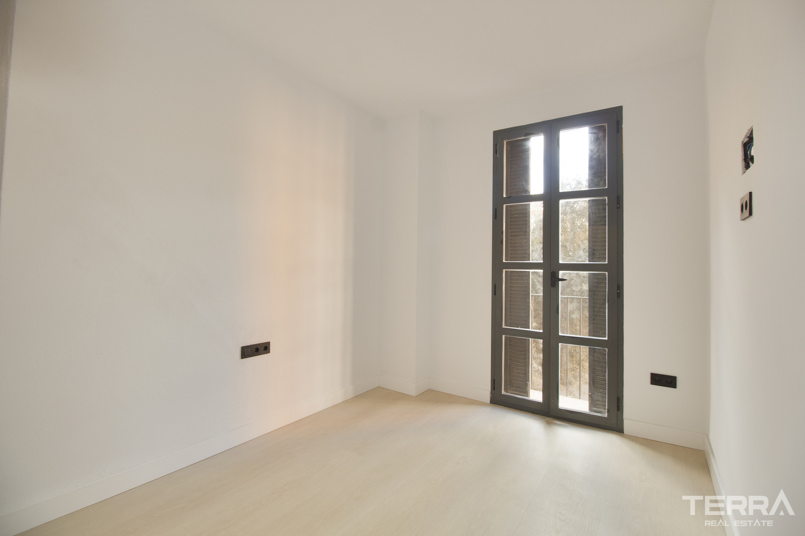 Málaga Merkezde Tamamen Yenilenmiş Masrafsız 2+1 Daire - 117879