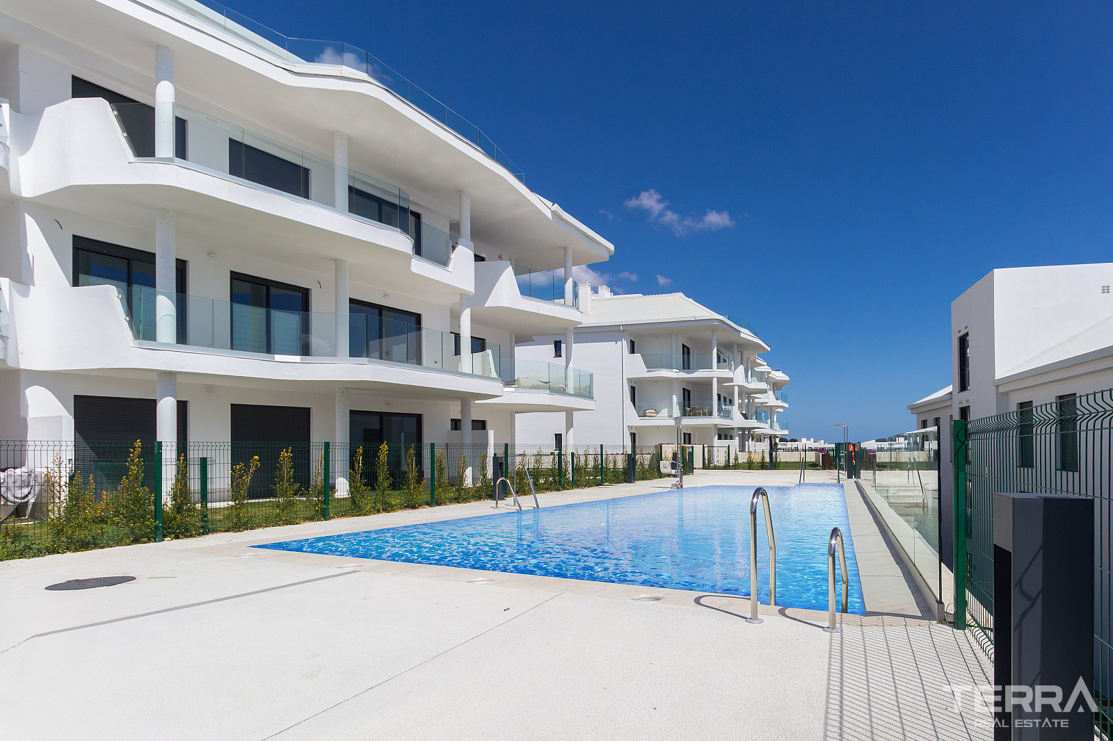3 Bedroom Apartment for Sale in Fuengirola, Costa del Sol - 117984