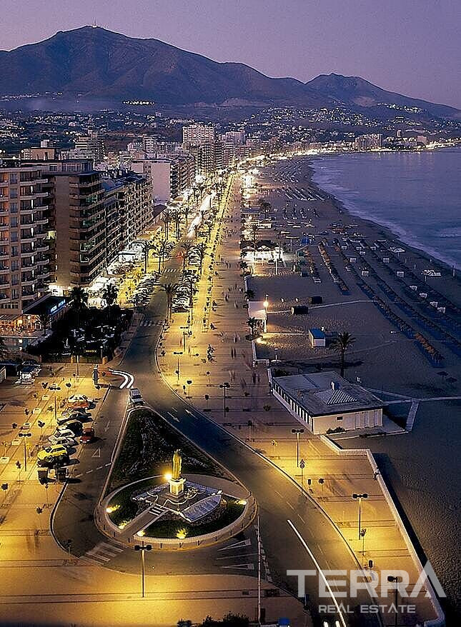 3 Bedroom Apartment for Sale in Fuengirola, Costa del Sol - 118009