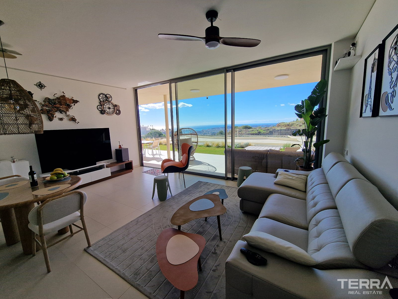 3 Bedroom Apartment for Sale in Mijas, Costa del Sol - 118058