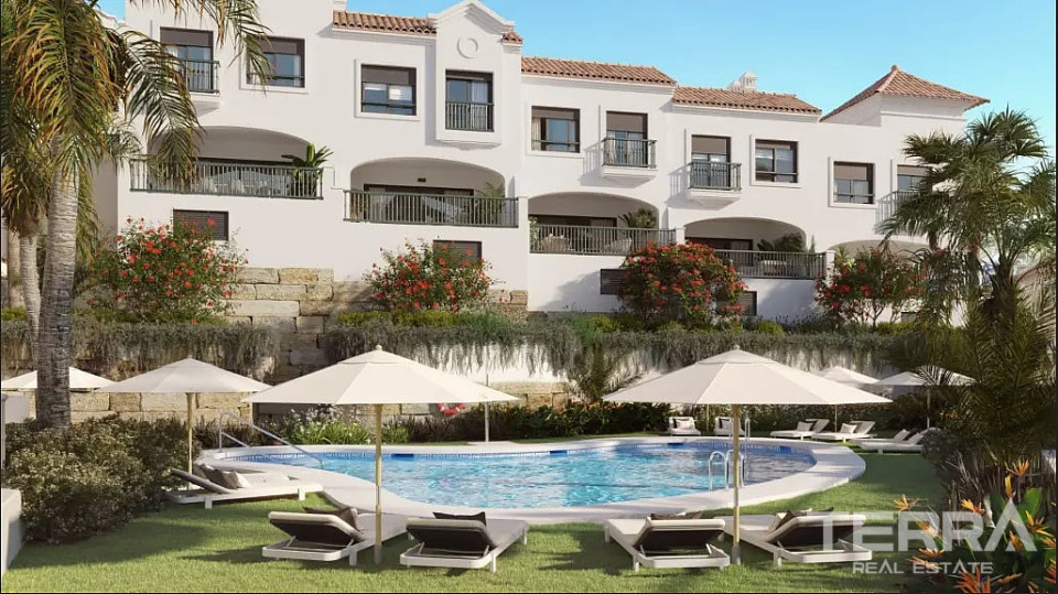 Golf Townhouses for Sale in Estepona, Costa del Sol