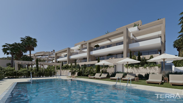 Estepona'da Plaja 1.5 km Uzaklıkta Satılık Modern Daireler