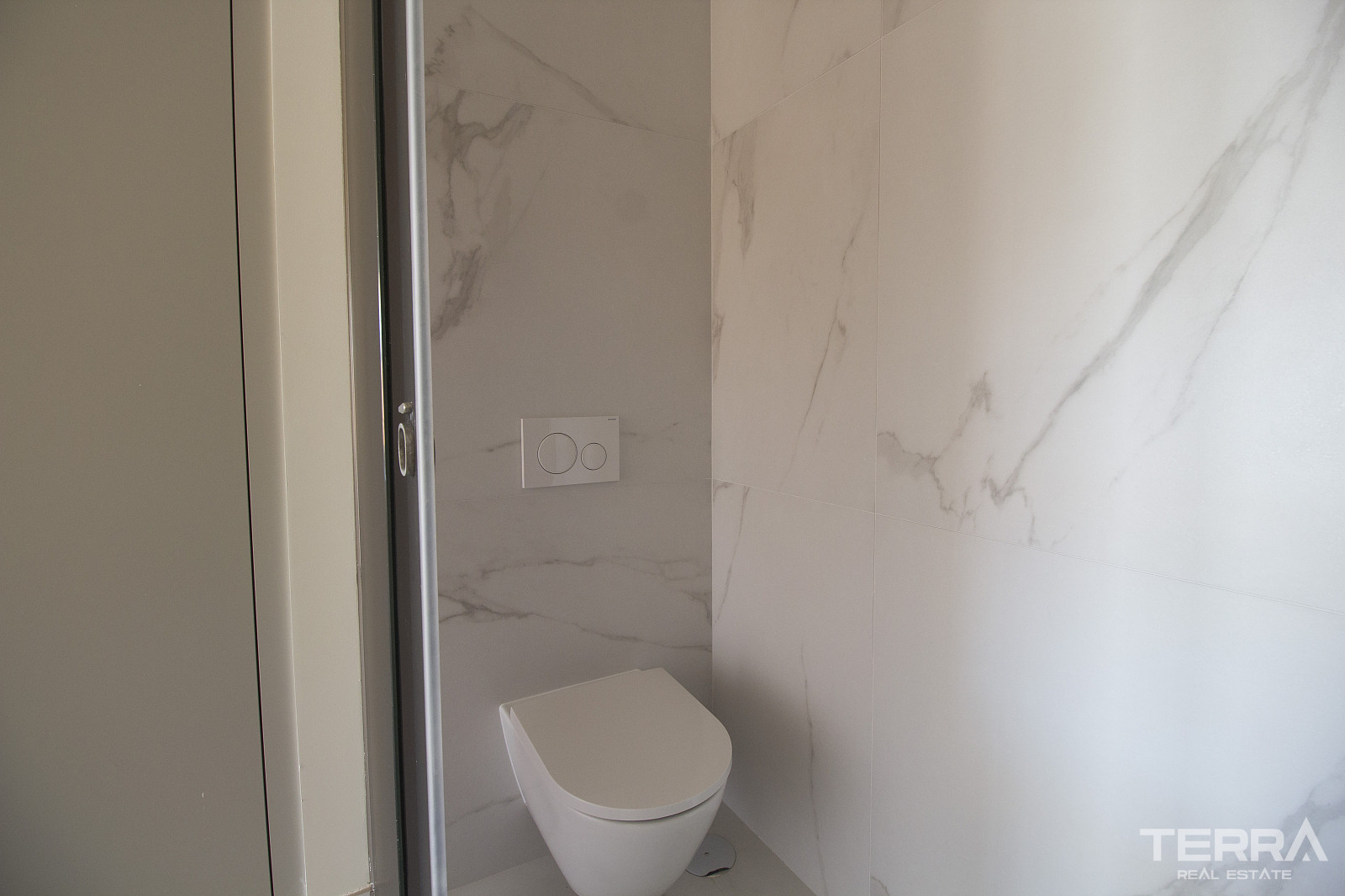 2-Bedroom Apartment for Sale in Fuengirola, Costa del Sol - 118312
