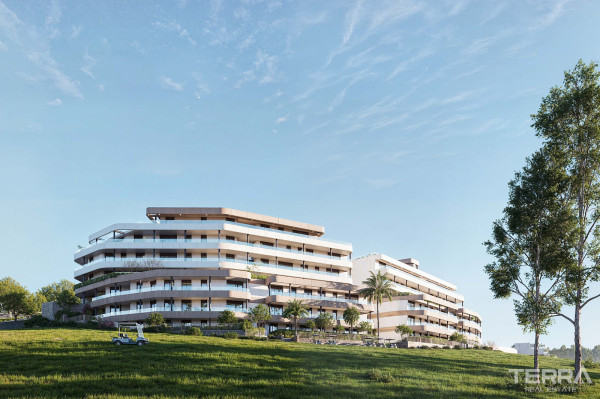 Estepona'da Golf Sahasına Yakın Konumda Satılık Modern Daireler
