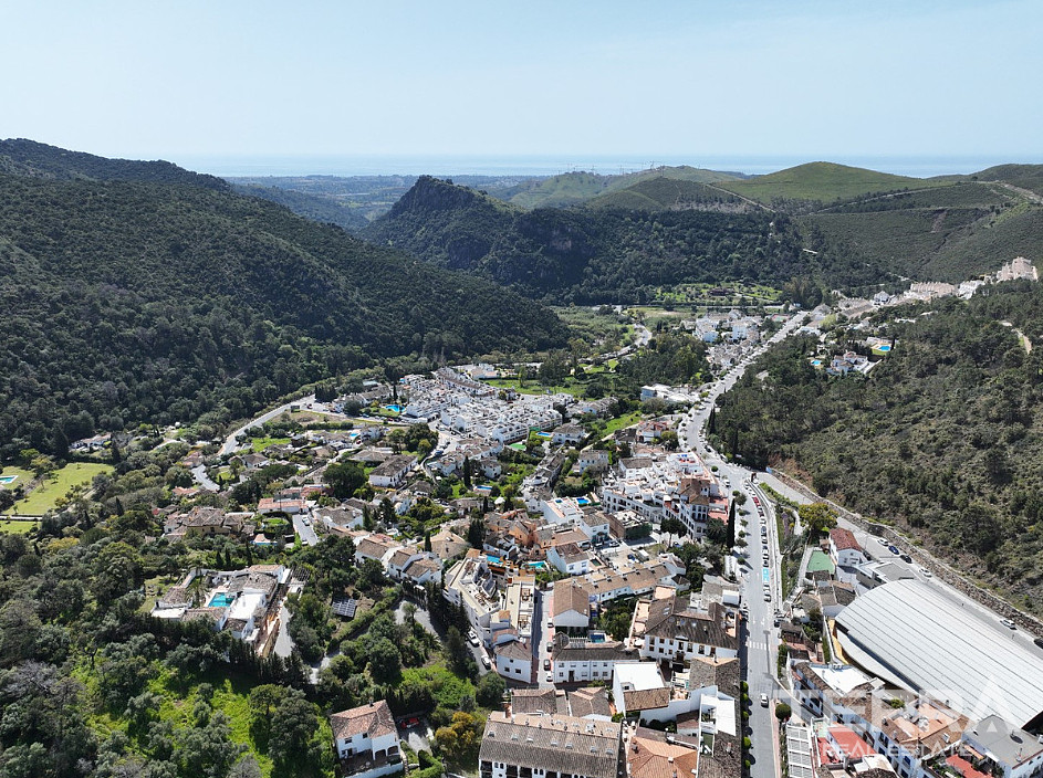 Costa del Sol, Benahavis'te Satılık Merkezi Daireler - 118804
