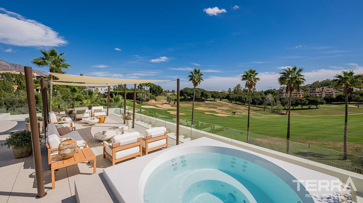 Luxury Villa for Sale in Marbella, Costa del Sol - 118833