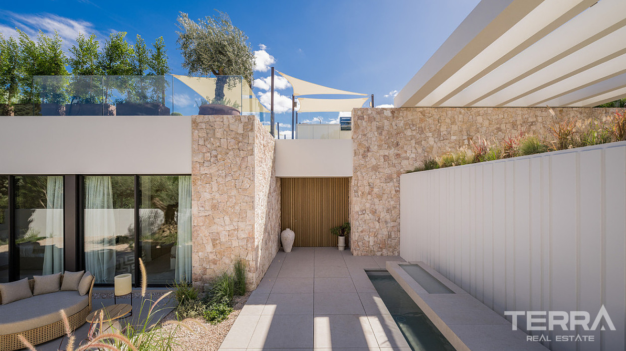 Luxury Villa for Sale in Marbella, Costa del Sol - 118840