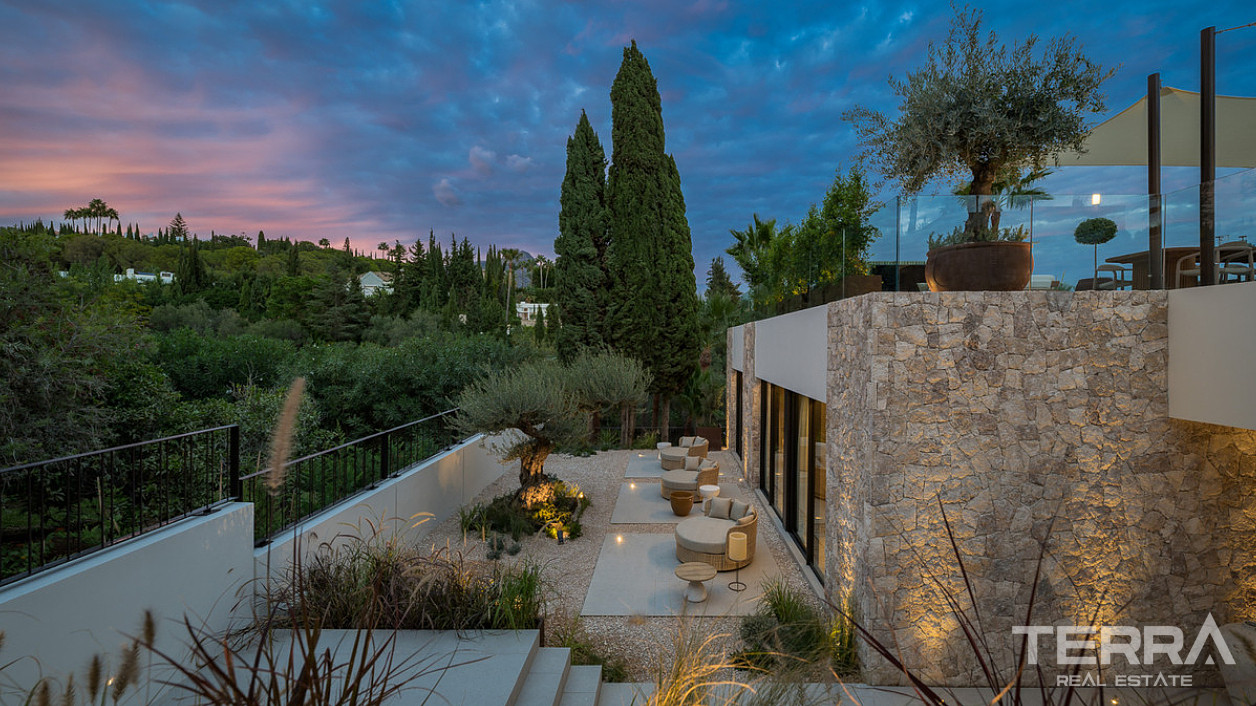 Luxury Villa for Sale in Marbella, Costa del Sol - 118848