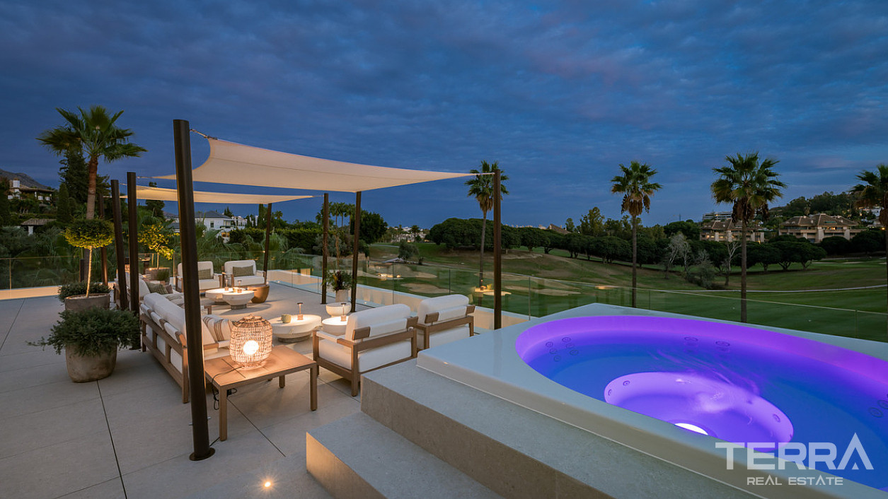 Luxury Villa for Sale in Marbella, Costa del Sol - 118855