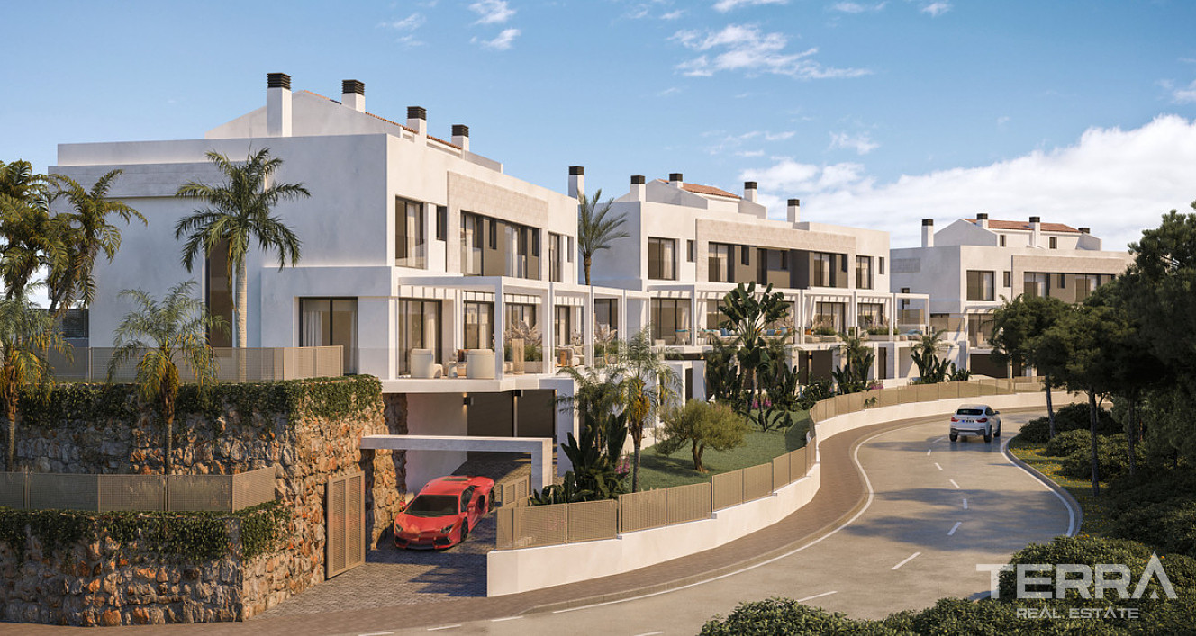 Luxury Townhouses for Sale in Mijas, Costa del Sol - 119135