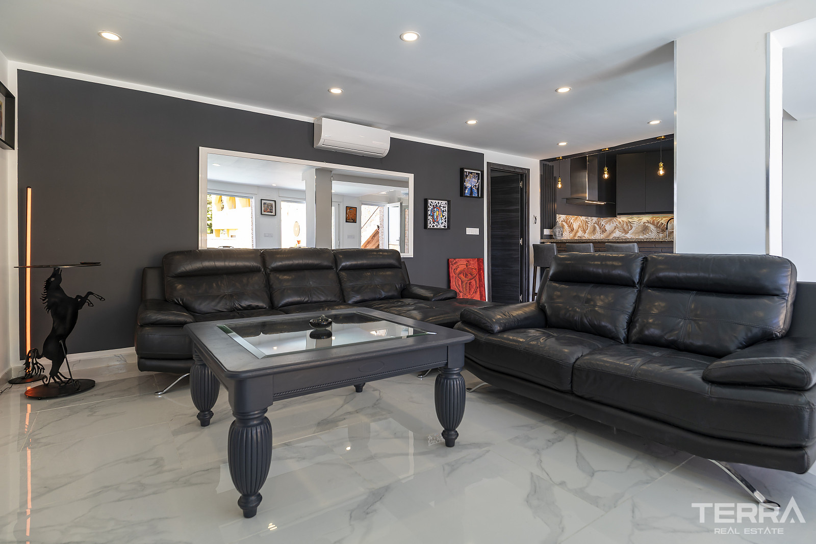 Benalmádena'da Satılık Deniz Manzaralı Villa - 119247