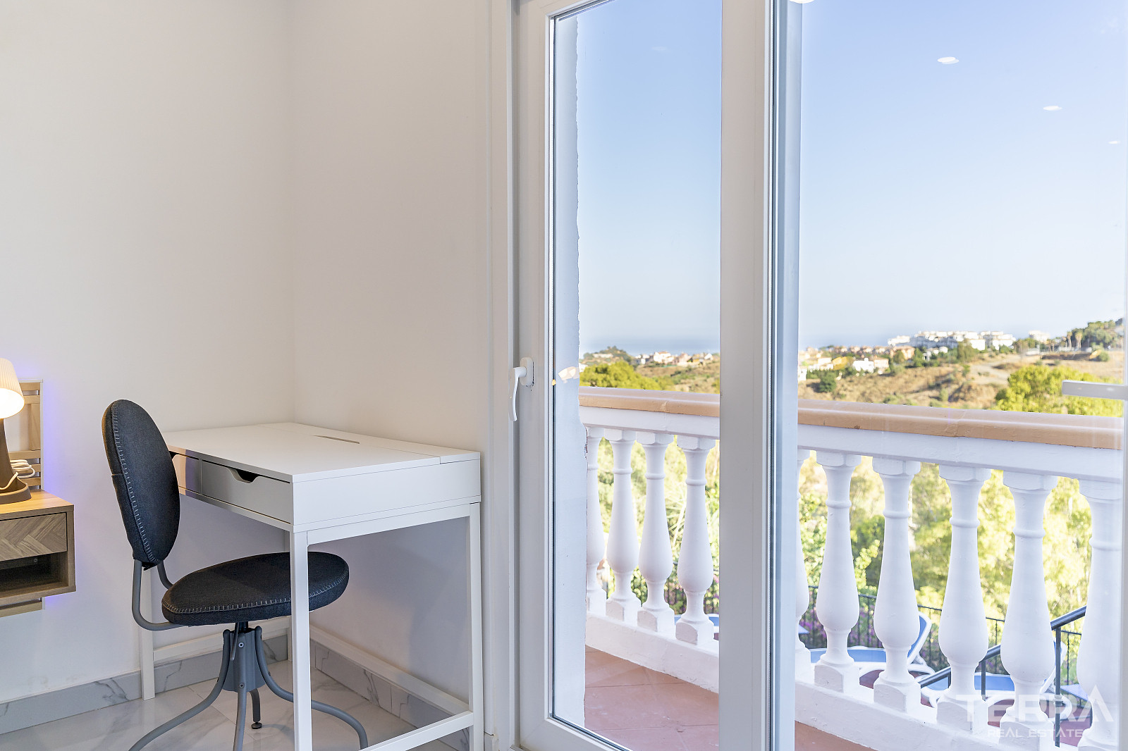 Benalmádena'da Satılık Deniz Manzaralı Villa - 119264