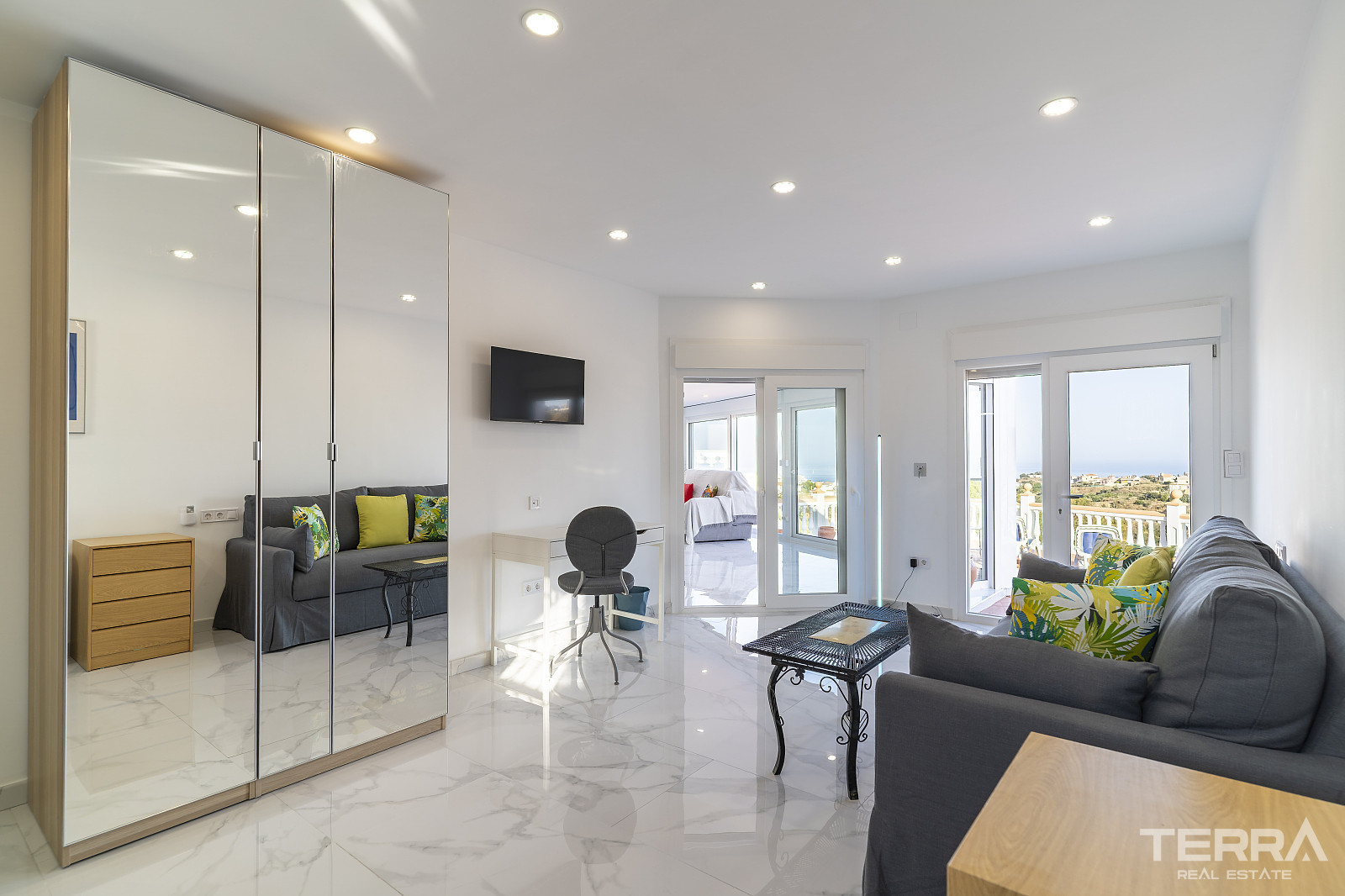 Benalmádena'da Satılık Deniz Manzaralı Villa - 119271