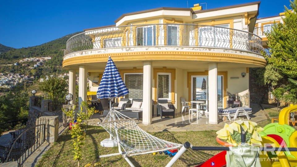 Luxury villa for sale in Bektaş, Alanya