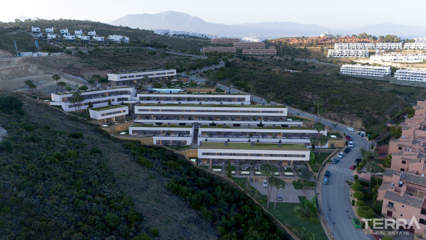 Costa del Sol, Manilva’da Deniz Manzaralı Satılık Modern Evler