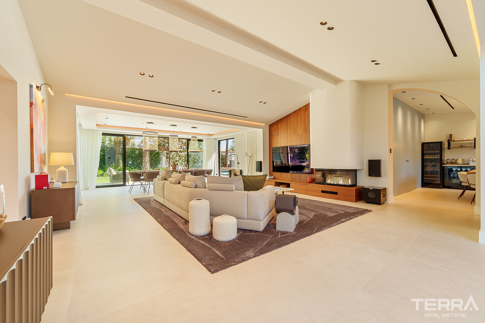 Villa with Private Pool for Sale in Marbella, Costa del Sol, Spain - 119457