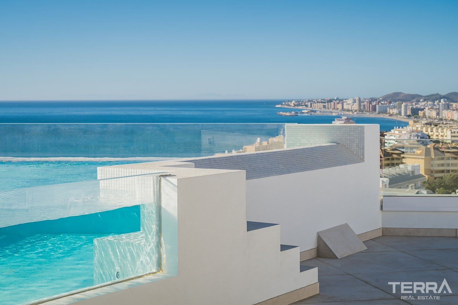 Sea View Villas for Sale in Fuengirola, Costa del Sol, Spain - 120109