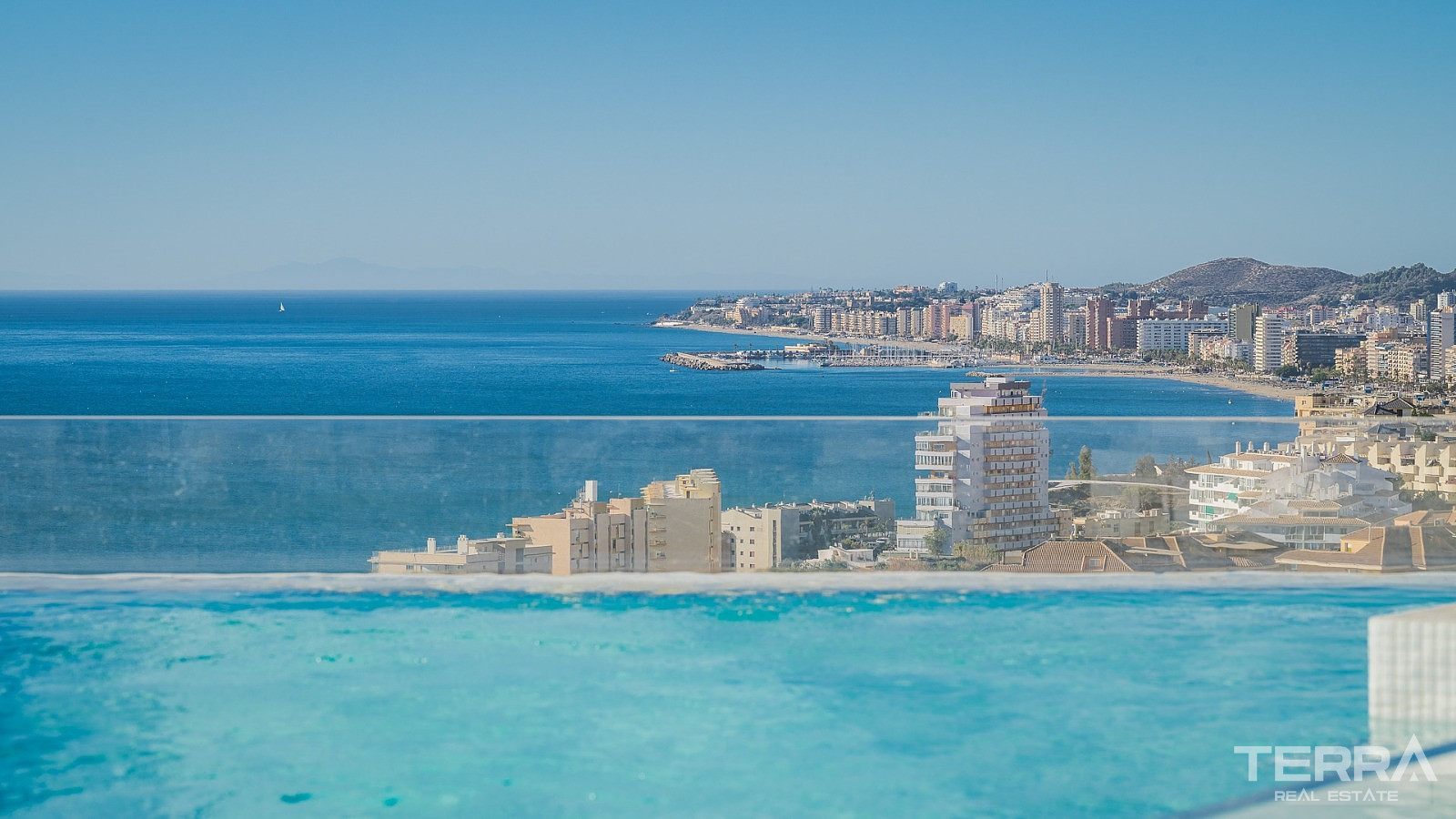 Sea View Villas for Sale in Fuengirola, Costa del Sol, Spain - 120111
