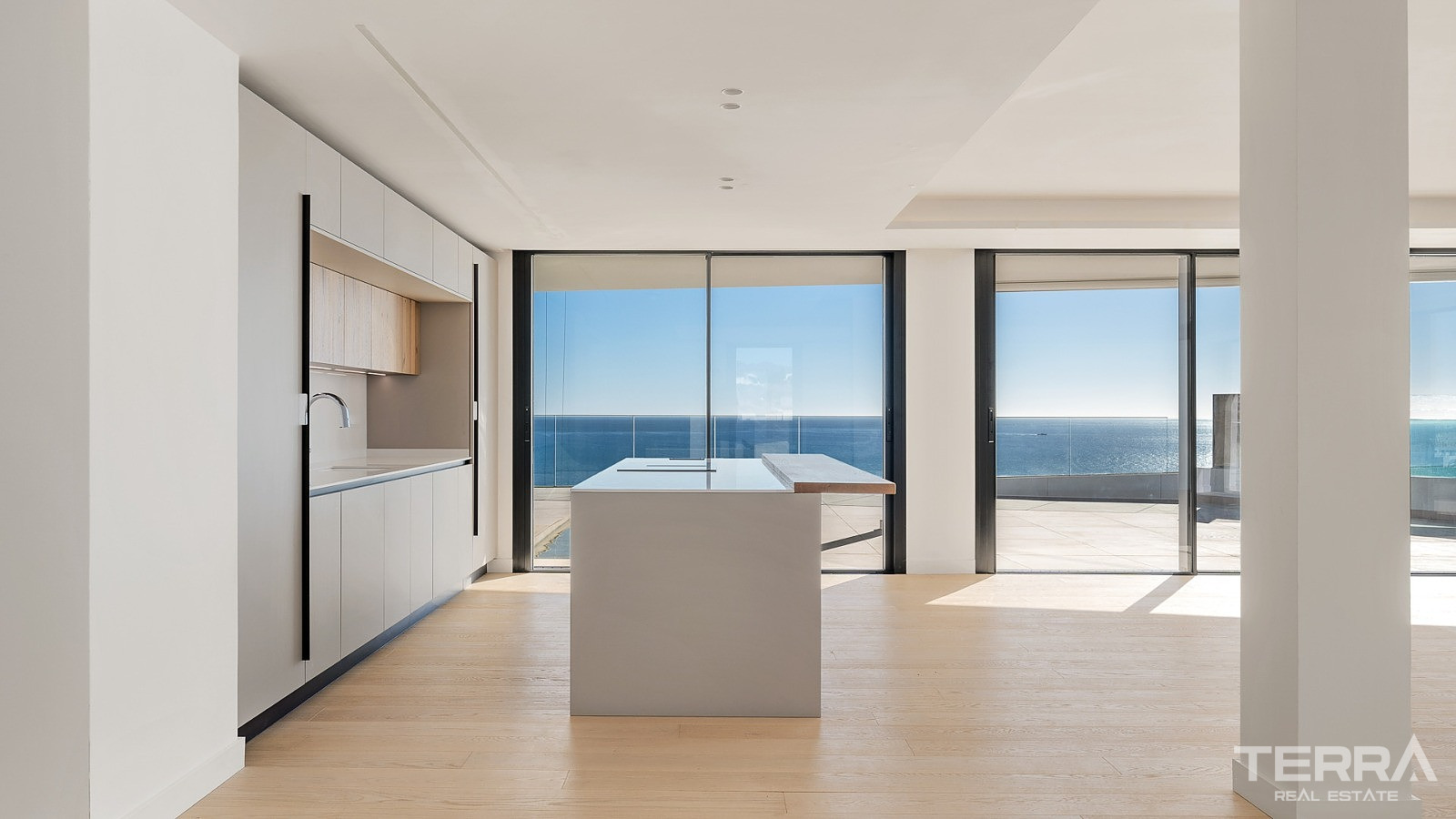 Sea View Villas for Sale in Fuengirola, Costa del Sol, Spain - 120133