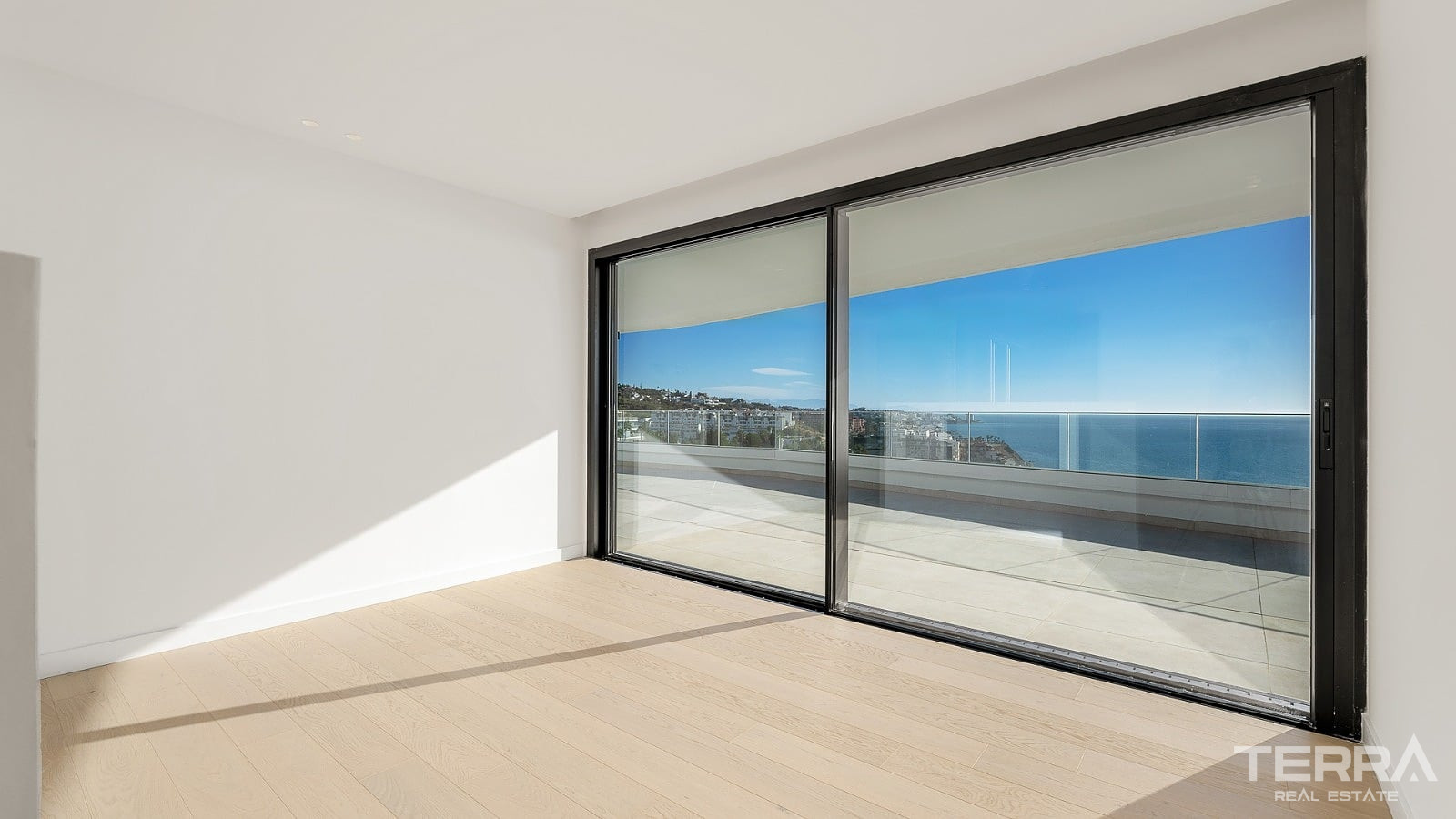 Sea View Villas for Sale in Fuengirola, Costa del Sol, Spain - 120139