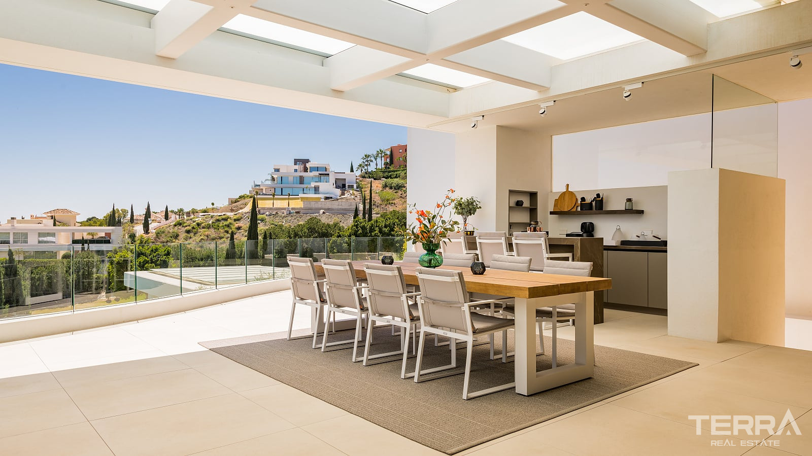 Golf Villa for Sale in Benahavís, Costa del Sol, Spain - 120153