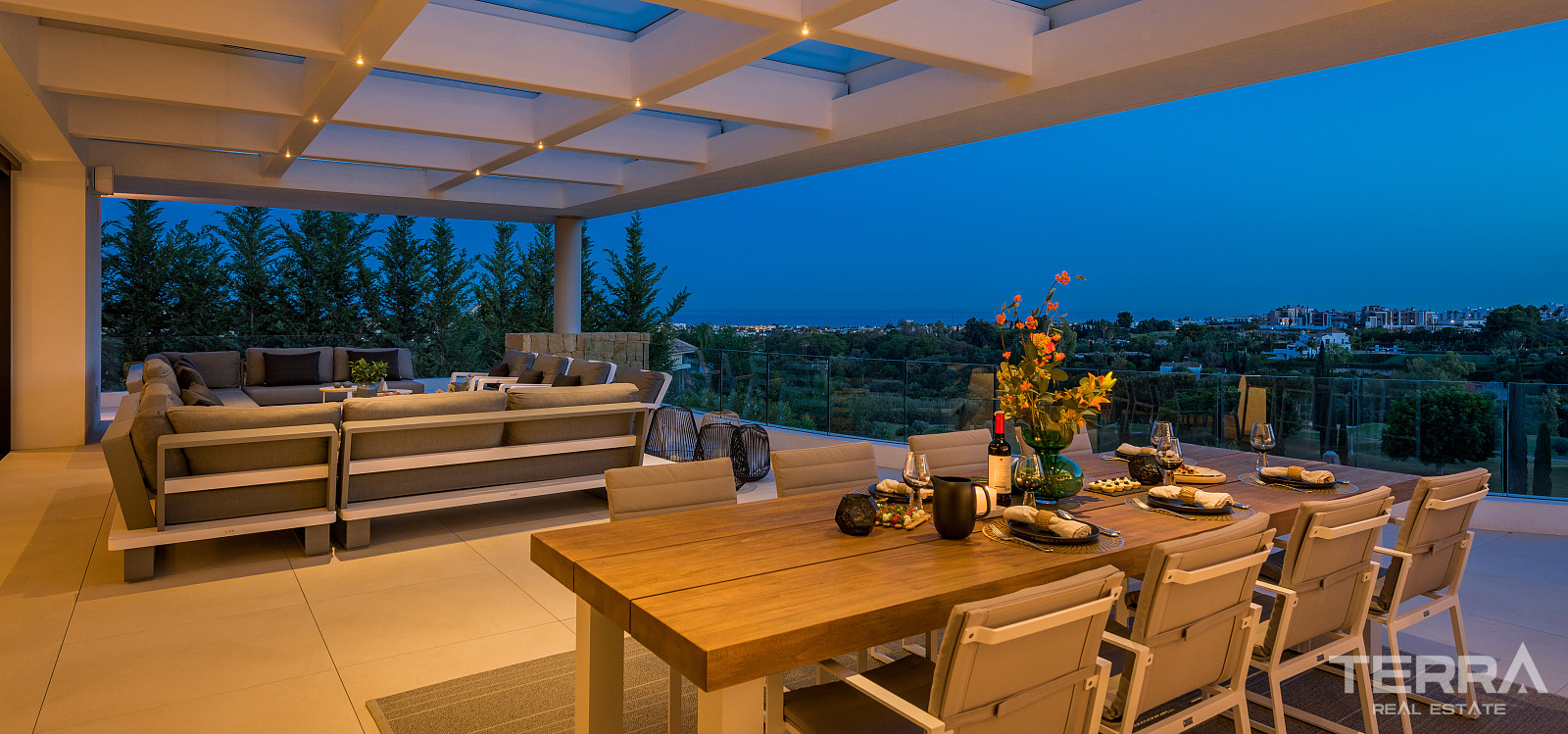 Golf Villa for Sale in Benahavís, Costa del Sol, Spain - 120160