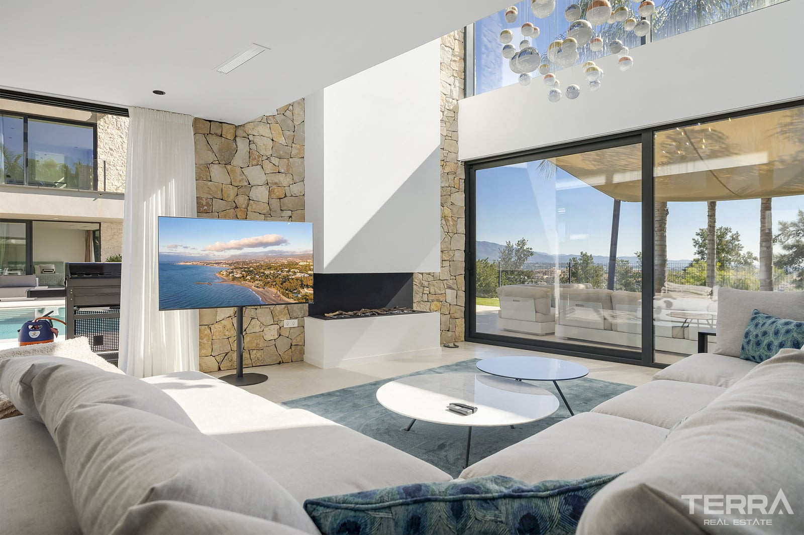 Golf Vilaa for Sale in Benahavís, Costa del Sol, Spain - 120209