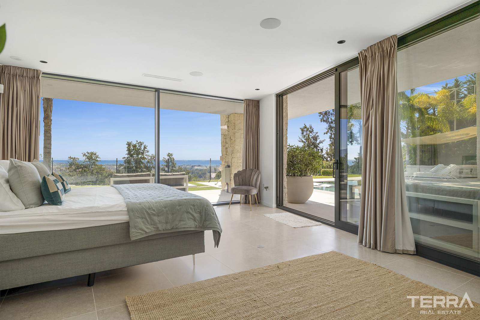 Golf Vilaa for Sale in Benahavís, Costa del Sol, Spain - 120223
