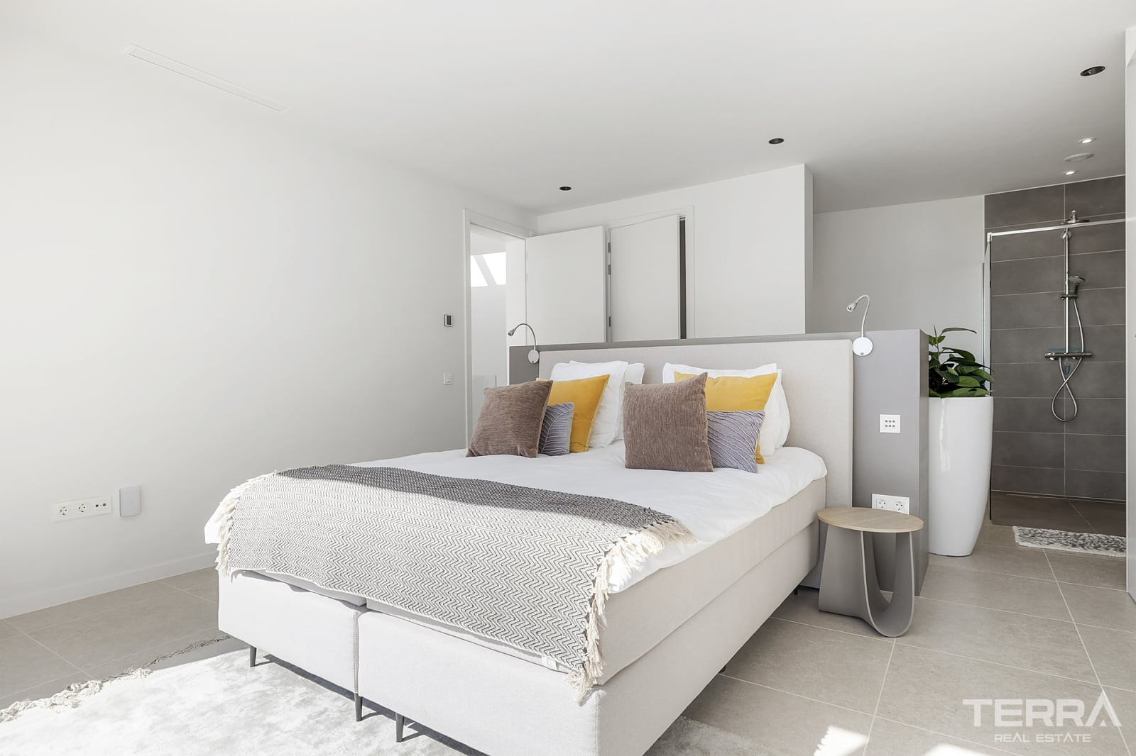 Golf Vilaa for Sale in Benahavís, Costa del Sol, Spain - 120224