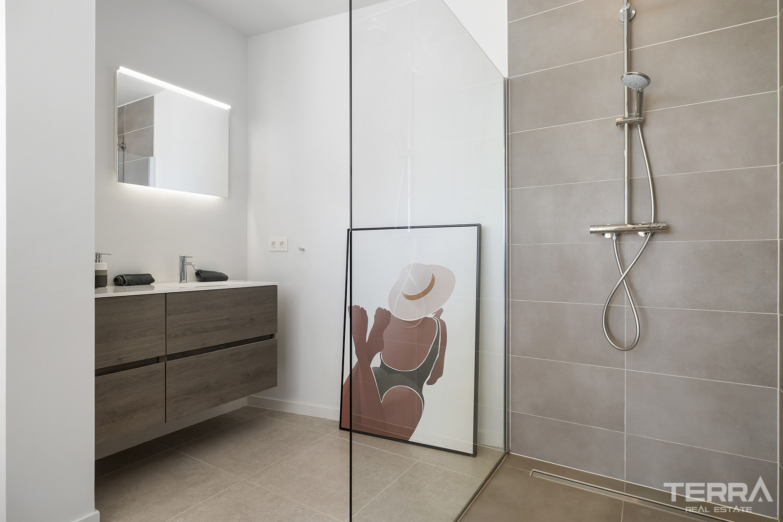 Golf Vilaa for Sale in Benahavís, Costa del Sol, Spain - 120229