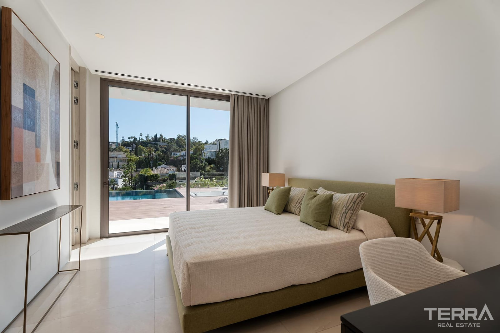 Golf Villa for Sale with Sea View in Benahavís, Spain - 120261