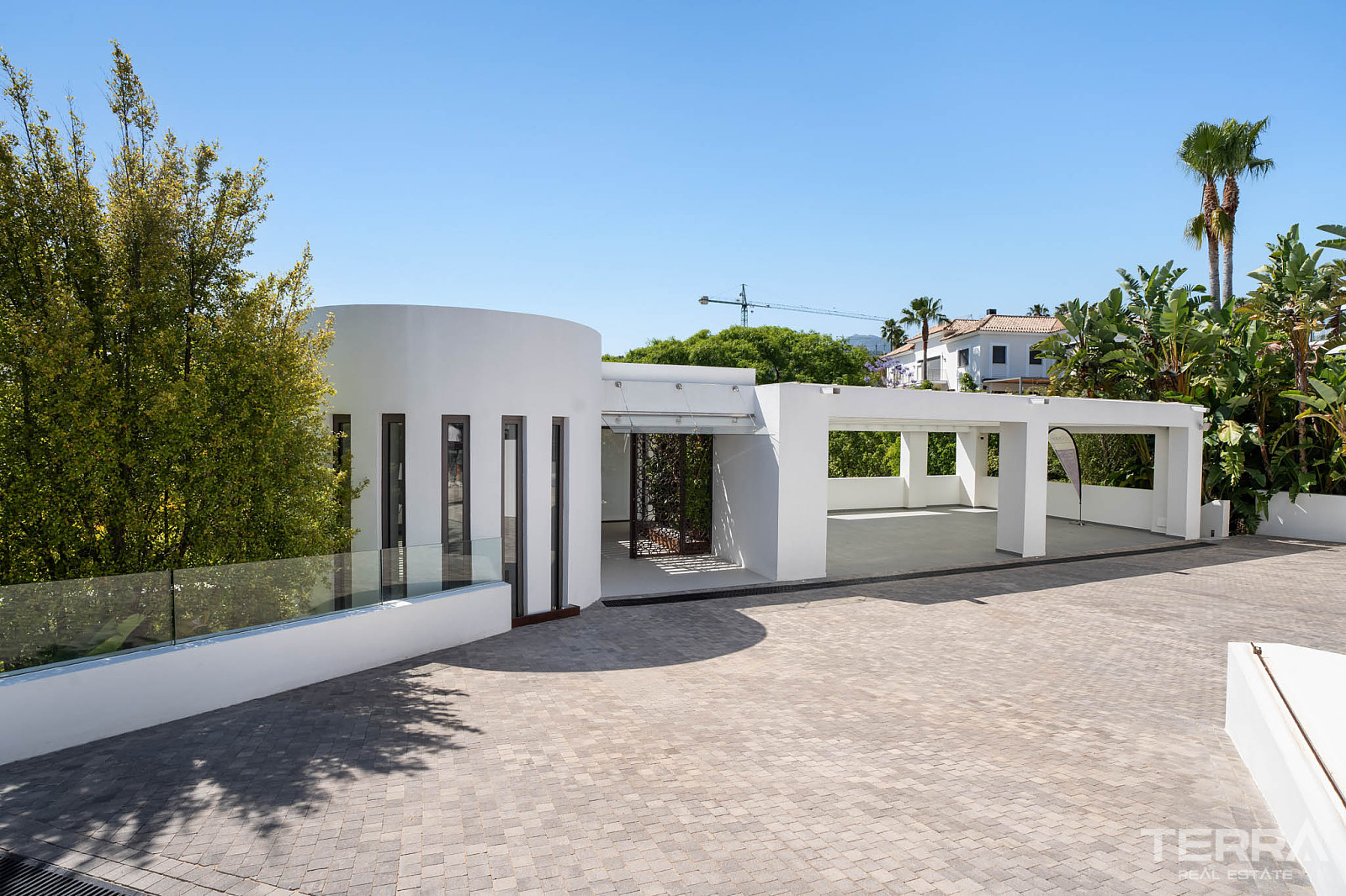 Golf Villa for Sale in Benahavís, Costa del Sol, Spain - 120282