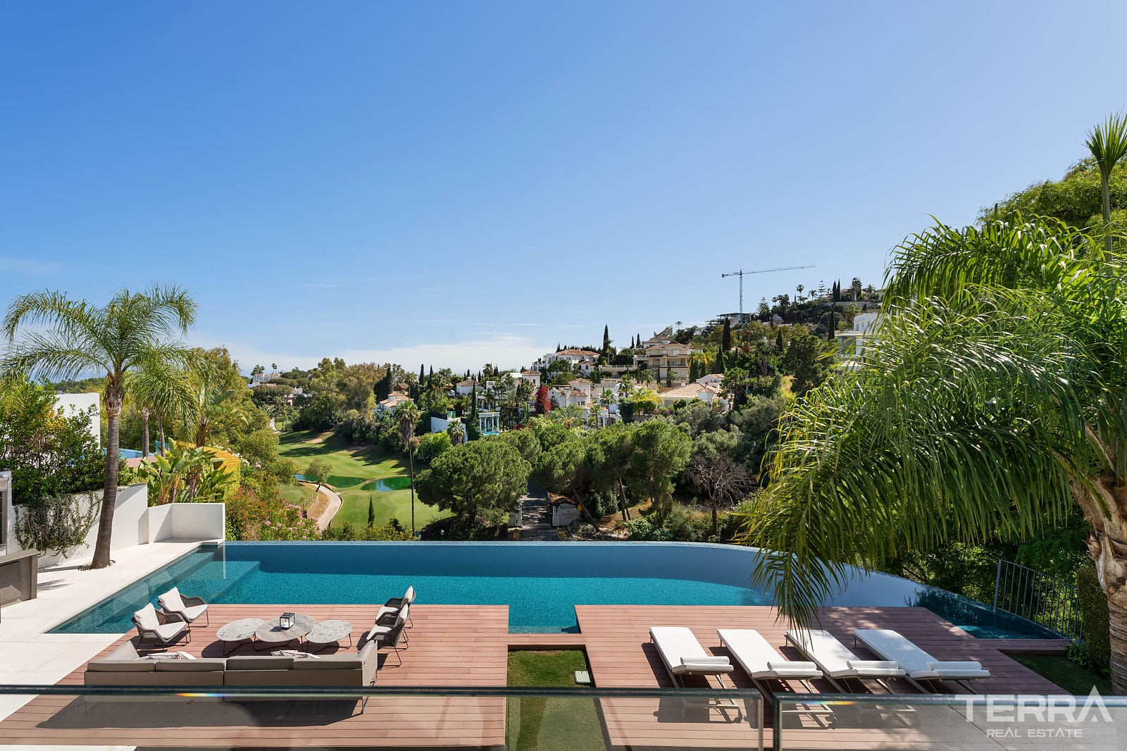 Golf Villa for Sale in Benahavís, Costa del Sol, Spain - 120285