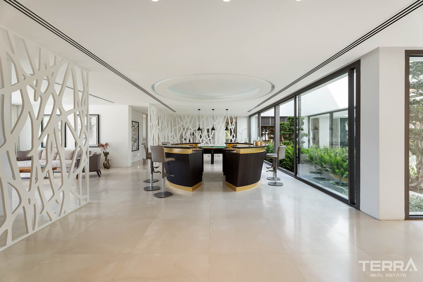 Golf Villa for Sale in Benahavís, Costa del Sol, Spain - 120292